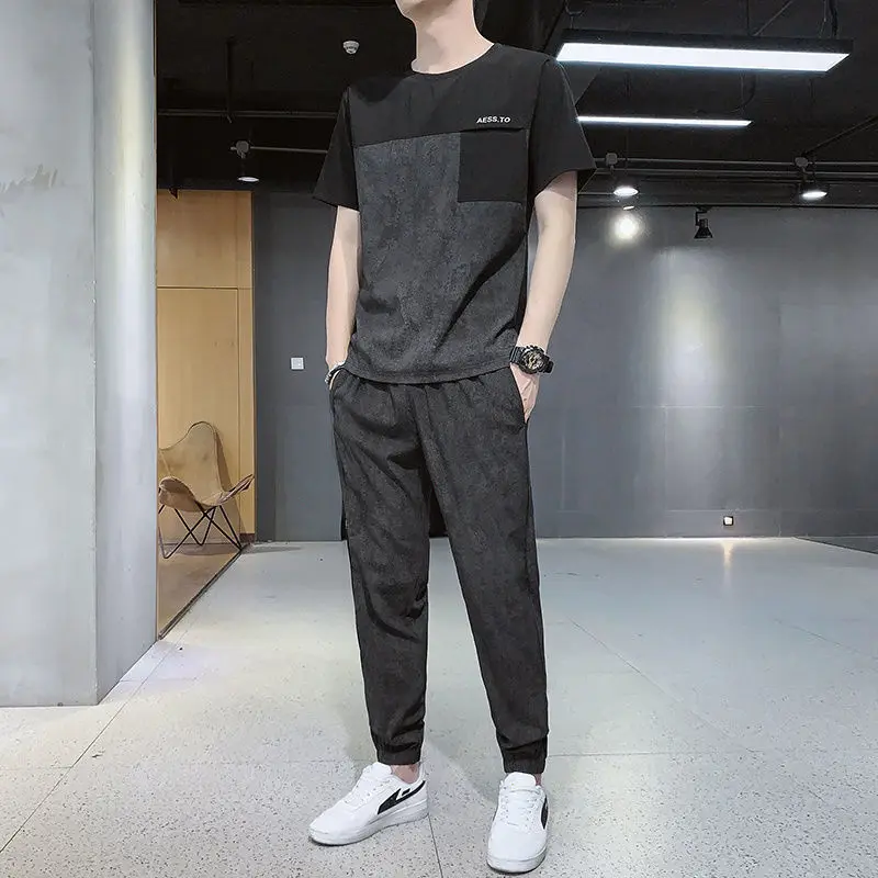 Рисунок 5 - Повседневный костюм из двух предметов для мальчиков