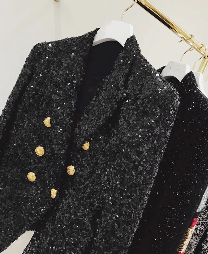 1090357284_1795650382_