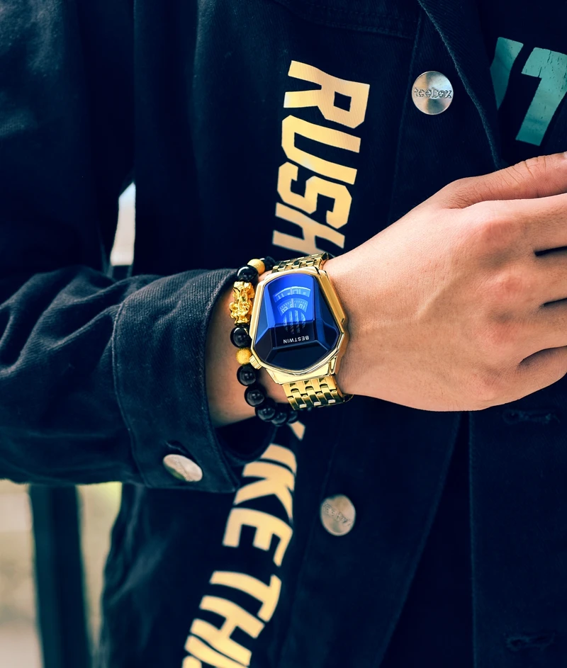 BESTWIN Fashion Cool Locomotive Mens Quartz Watches Brand Luxury Gold Wristwatch Waterproof Geometric Shape Relogio Masculino