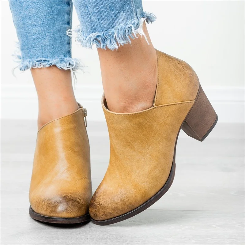 shoetopia_190103_1389_1024x1024