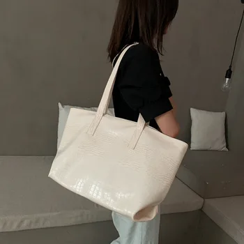 

Wholesale simple large capacity bag handbags 2020 new Korean version of the shoulder bag crocodile pattern portable tote bag