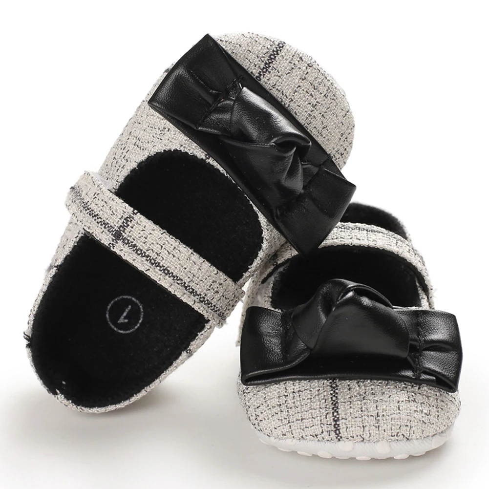 Мягкая хлопковая детская обувь для новорожденных девочек; нескользящие Кроссовки для новорожденных девочек 0-18 месяцев