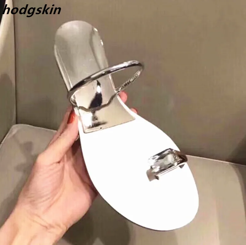 

2019 Flats Sliver Gold Shiny Leather Women Slippers Outdoor Crystal Rhinestone Summer Travel Cozy Slides