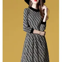 Осенняя одежда, стиль, женское платье, элегантное, трикотажное, полное тело, платье для похудения, вырез лодочкой, девятый рукав, средней длины, 10510