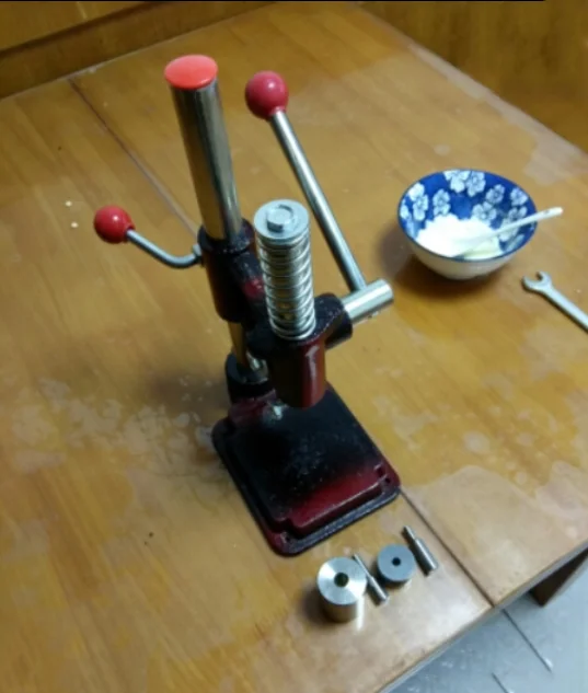 

Small household manual tablet making machine 6mm 8mm 10MM 12mm 17mm mould Powder tablet press Laboratory tabletting machine