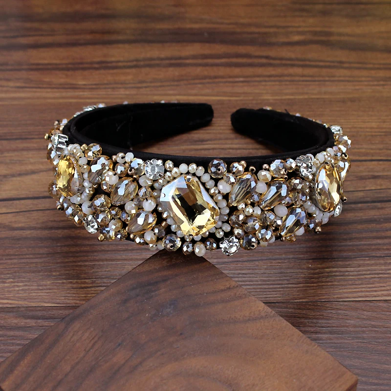 Fascia per capelli con strass e perline, fatta a