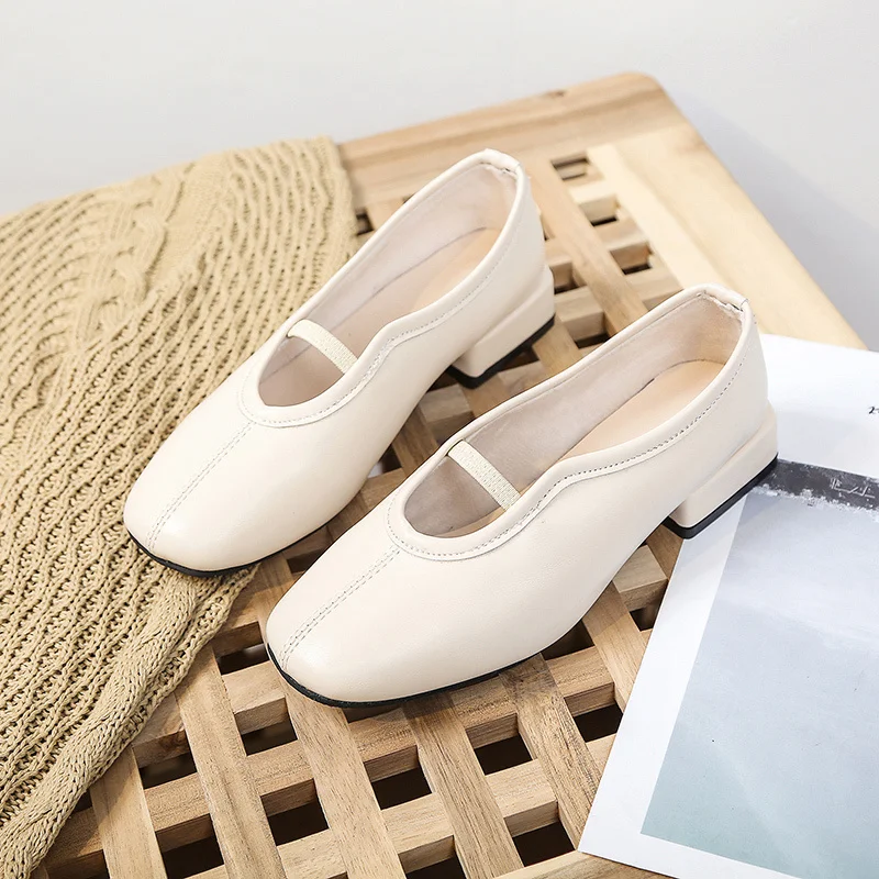 

Explosion model hot sale fashion ladies small leather shoes solid color retro elegant simple wild spring autumn essential W40-19