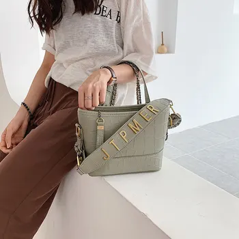 

New Small Bag Women New Chain Shoulder Bag Fashion Laptop Messenger liu lang bao
