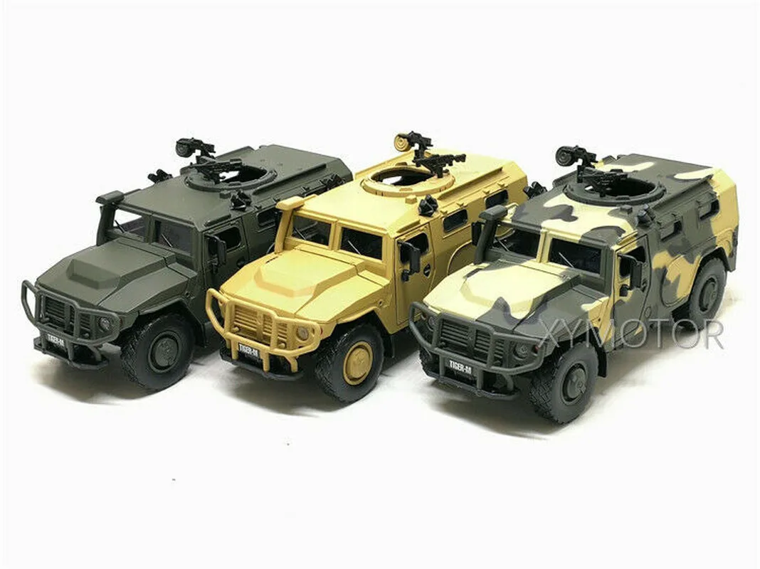 

1/32 России SPM-2 тигра M бронированный автомобиль в стиле милитари Модель автомобиля игрушки для детей, подарок отступить звук светильник армейский зеленый/желтый/белый