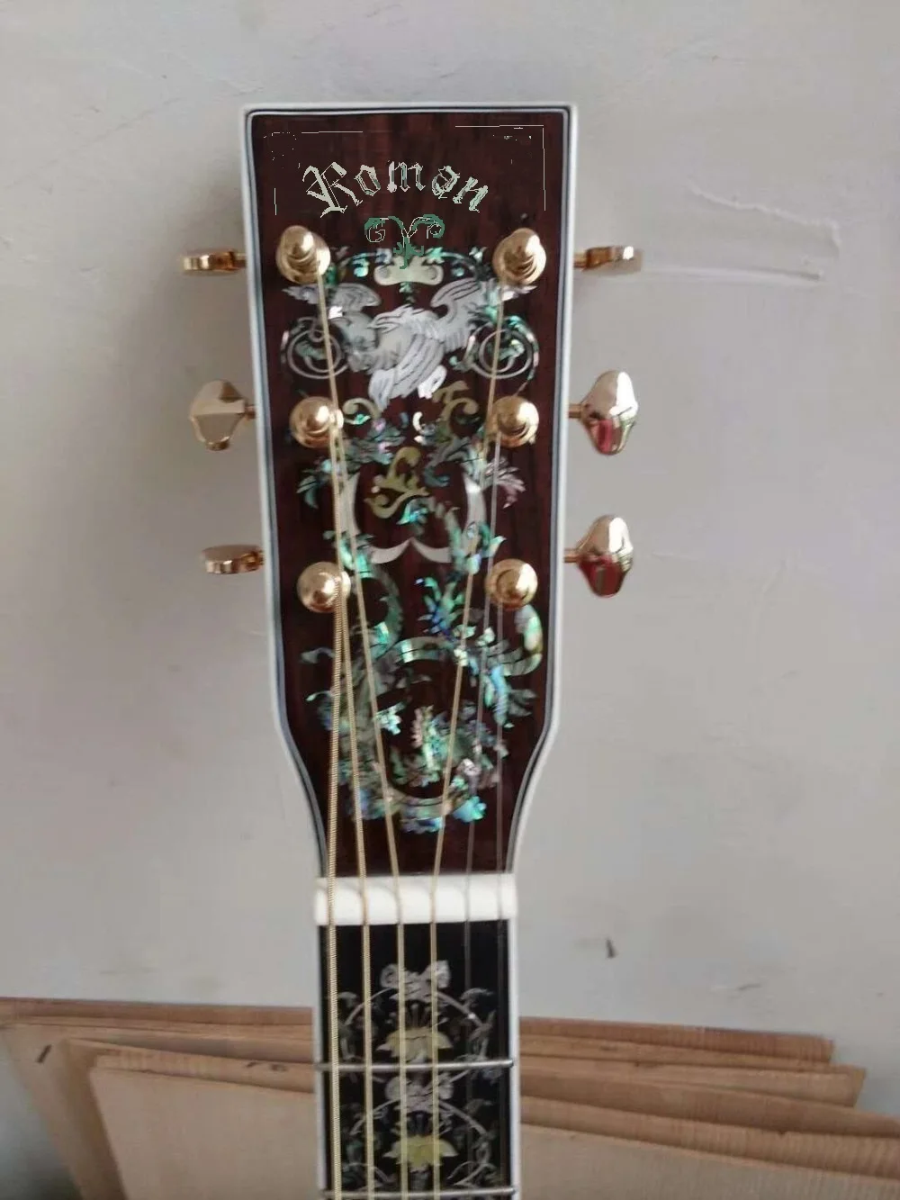

customized headstock logo, can make base on buyer's request