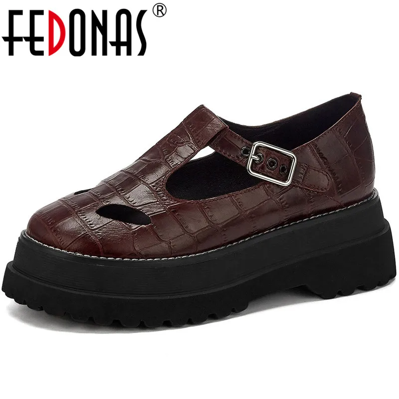 

FEDONAS Women Party Platforms Round Toe Pumps Spring Summer Metal Decoration Shoes Patent Leather Shallow New 2020 Shoes Woman