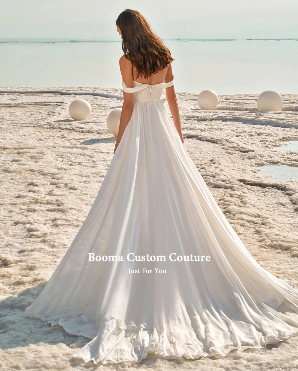 Booma Boho Wedding Dresses Beach Strapless Long Puffy Sleeves Chiffon V-Neck Wedding Gown Sweep Train Custom Made Bridal Gown casual wedding dresses