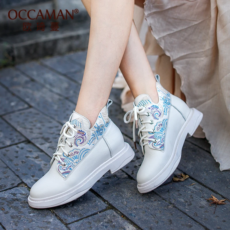 

New Autumn Winter Leather Embroidery Single Boots Flat Bottom Strap Boots Woman Shoes Sneakers 04106