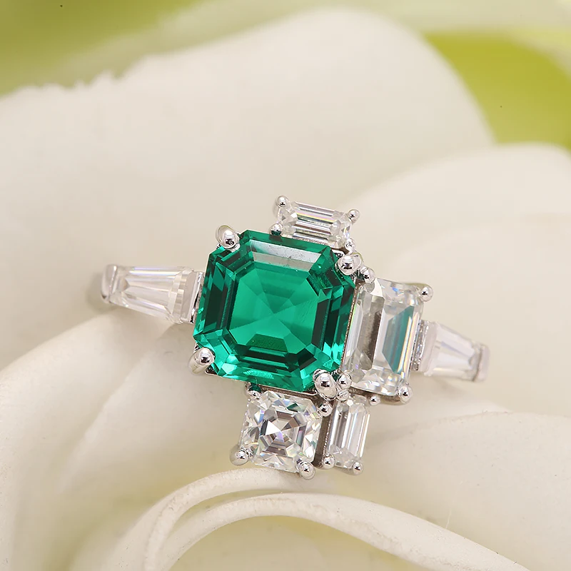 Bague De Fiançailles/mariage En Or Blanc 14k - émeraude 3ct Moissanite - Taille 8 - Lab-created - Occasion Comme Neuve