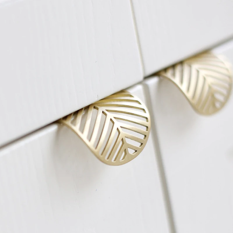 

Furniture Leaf Shape Handle Drawer Knob Wardrobe Pulls Modern for Cabinet Home Handle Quality Leaf Shape Design Hidden Knobs