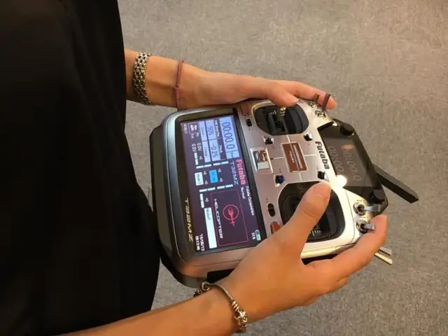 30000円値下中】Futaba T32MZ シルバー 多機能送信機（T16IZ Super 