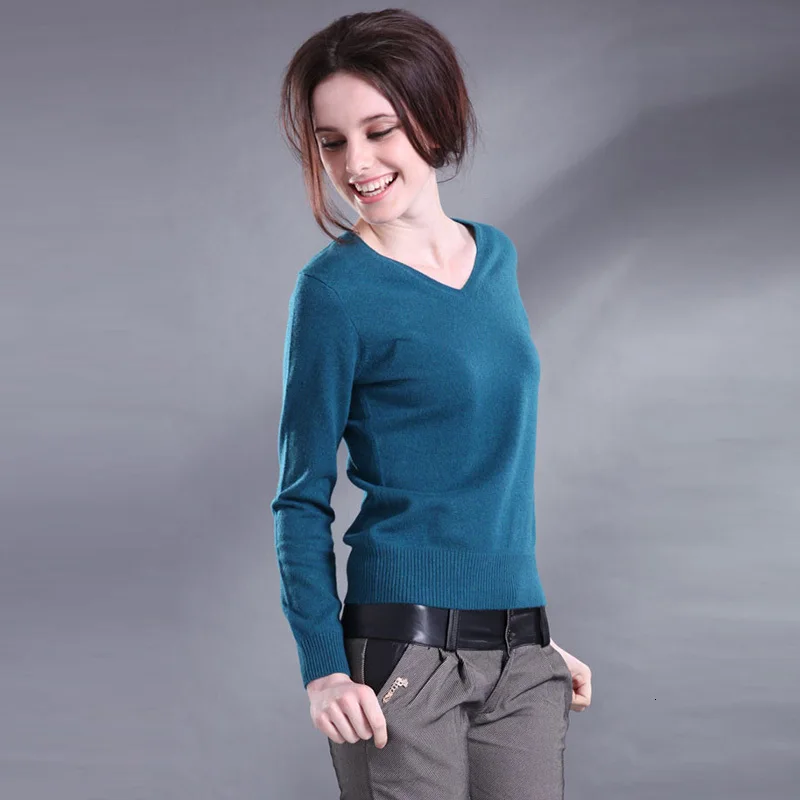 

Woman wool sweater, collar V-type Kashmir sweater, wool sweater, dark shirt, fine sweater