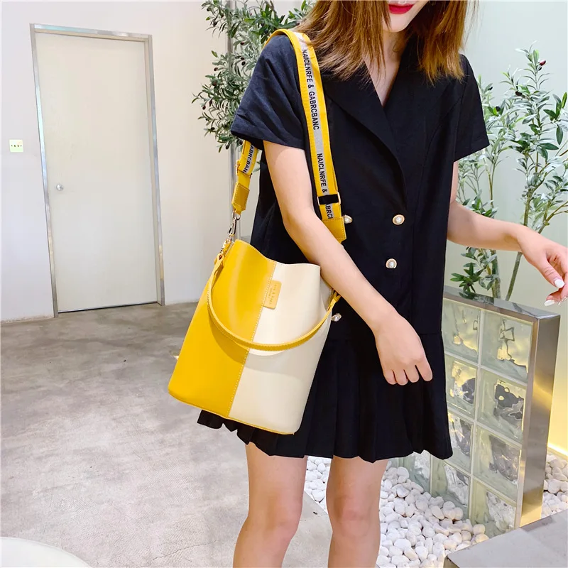 

2019 New Large Capacity Bucket Bag Double Color with Wide Shoulder Strap Single Shoulder Leaning Women's Bag