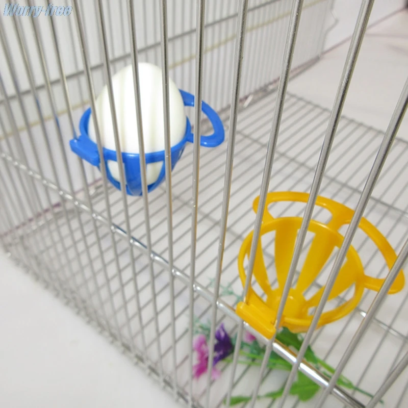 1Pc Plastic Bird Nest Hollow Hanging Cage Eggs Hatching Tool For Pan Finch Parrot Canary Yellow Or Blue Random Color