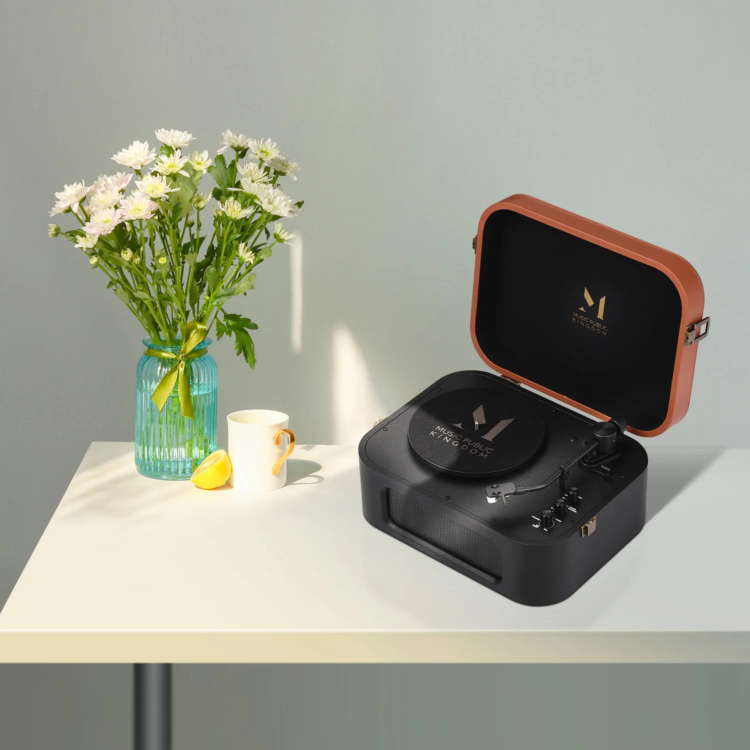 M MUSIC PUBLIC KINGDOM MPK TT270 Vintage Suitcase Design Vinyl Record Player 2-Speed Turntable Wireless BT Input RCA Output