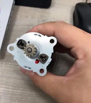 

1pc Throttle body motor for V w EA211 platform original European for magnetimarelli motor for V w magnetimarelli Throttle motor