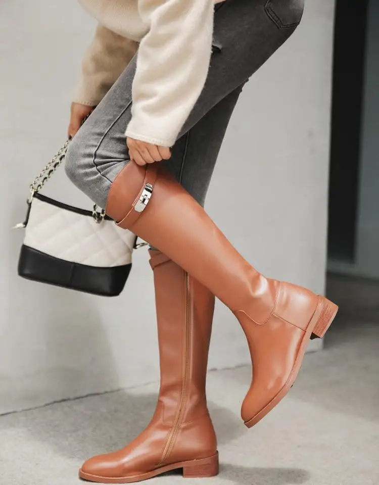 Buono Scarpe/Брендовые женские сапоги из натуральной кожи с металлическим замком; кожаные высокие сапоги с ремешком; Botas Mujer; женские сапоги для верховой езды с круглым носком; Новинка года