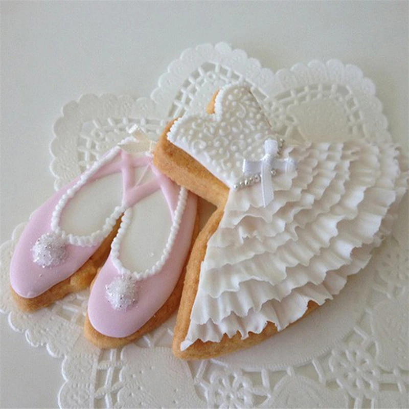 Ballet-skirt-stainless-steel-cute-cutting-biscuit-mould-cake-moulds-fruit-sugar-mold-baking-tools (1)