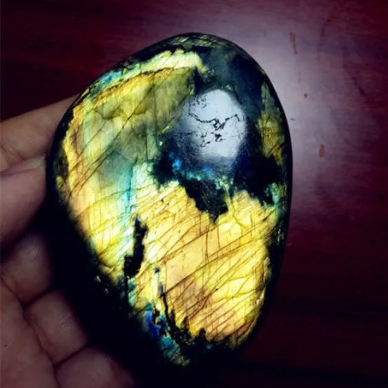YM 316 Natural Crystal Labradorite Rock Polishing Rough Stone Sample