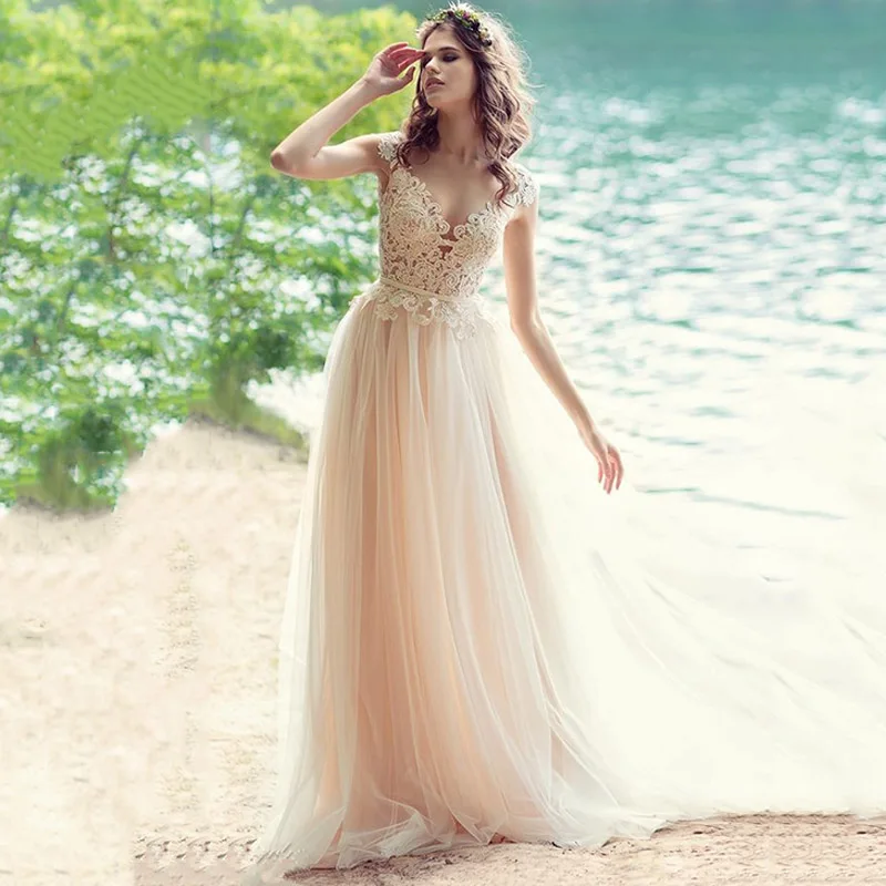 

Eightree Boho A-Line Wedding Dress Backless Lace Appliques Vestido de Noiva Tulle Floor Length Dress Beach Bride Wedding Dresses