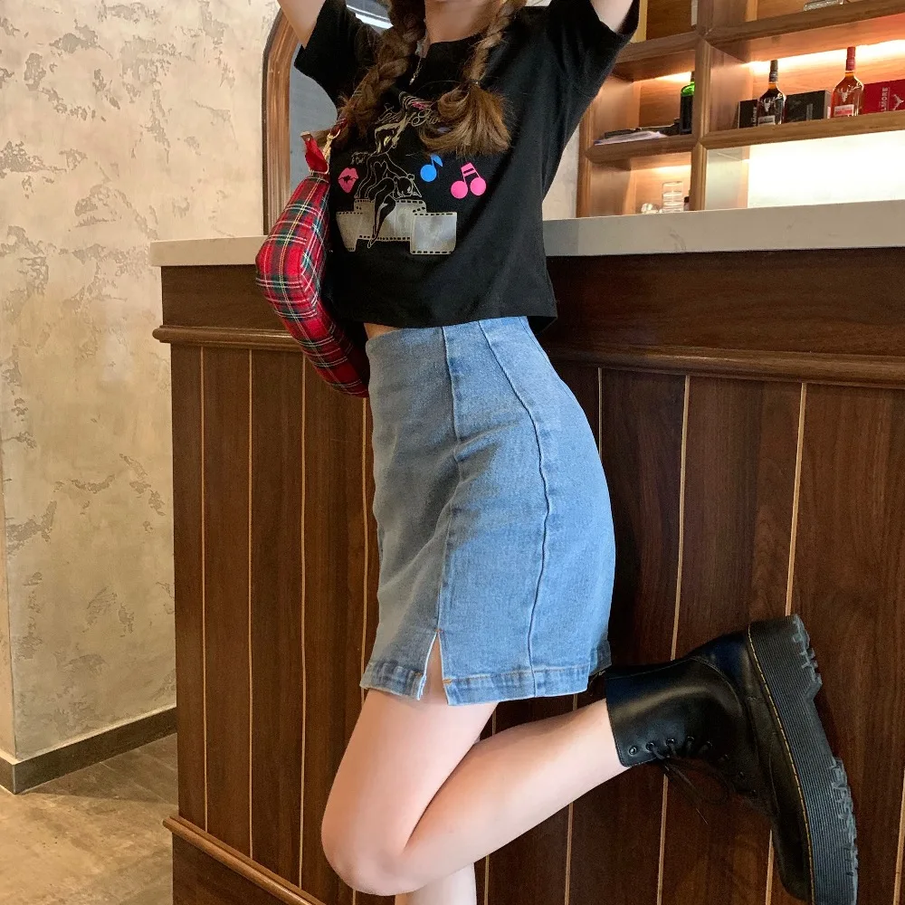 1 (18)