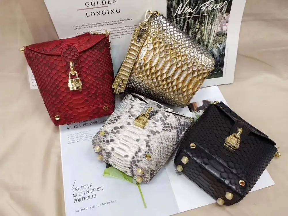 

Top quality genuine Python skin lady's one-shoulder bags with oblique bags synchronize old and new stores