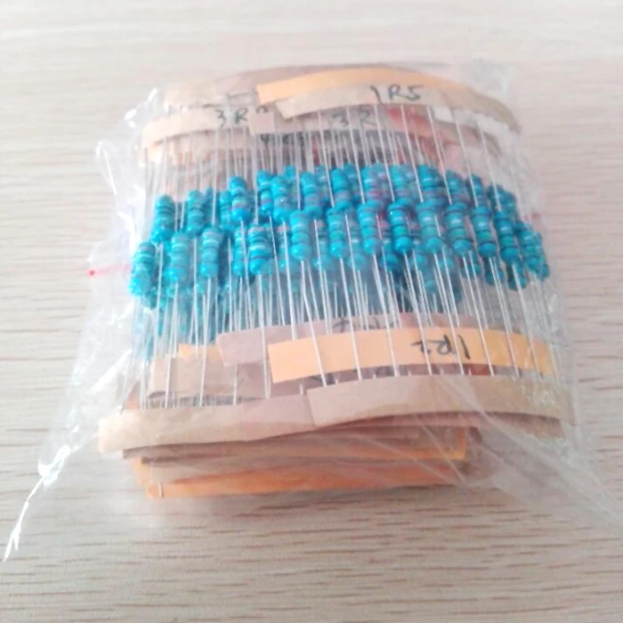 300pcs 1~750 Ohm 1/2w Resistance 1% Metal Film Resistor Assortment Kit Set 30Kinds*10pcs = 300PCS metal film resistor metal film resistors