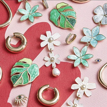 

Fashion Korea Jewelry Green Leaves Earrings for Women Boho Statement Enamel Plant Leafs Drop Earrings Bijoux 2020 Gifts