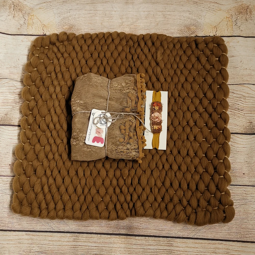 

45x40cm Handcraft Soft Baby Photo Blanket+150*45cm Stretch Lace Wrap with Ball fringe+matched Cotton headband for Newborn Shoot