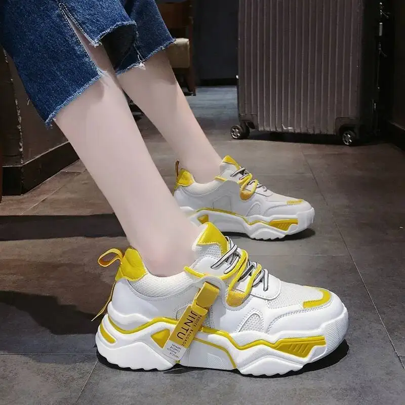 Повседневные кроссовки на платформе; дышащая амортизирующая обувь; женская обувь из сетчатого материала на шнуровке; белые кроссовки, визуально увеличивающие рост; женская обувь на массивном каблуке; Sapato - Цвет: Цвет: желтый
