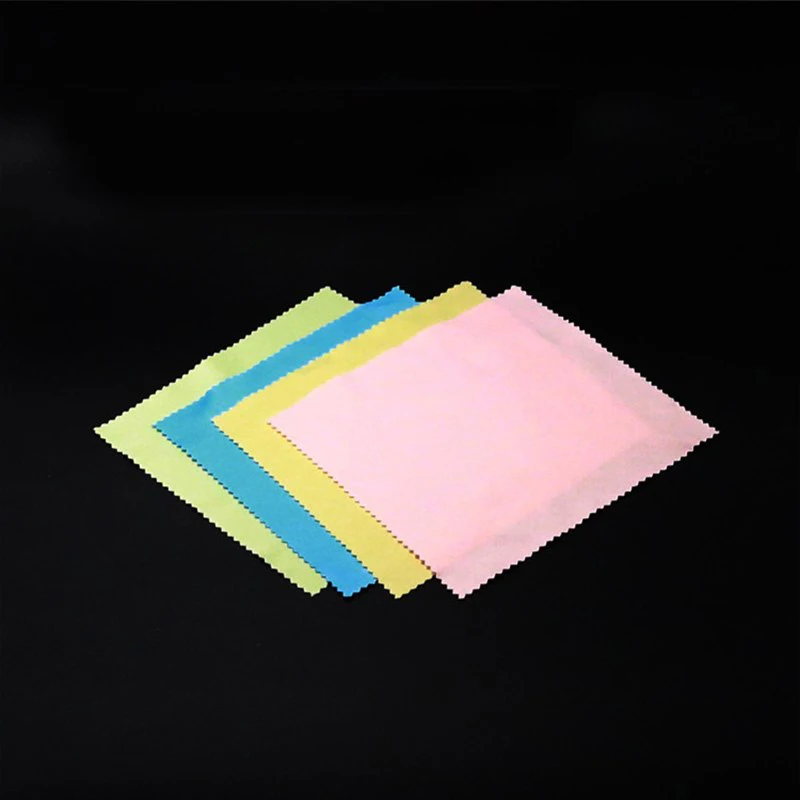 

1PC Color Random Cleaner Sunglasses Lens Cloth Wipes For Glasses Microfiber Eyeglass Lens Cleaning Cloth For Camera Computer