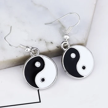 

Creative Chinese Tai Chi Round Pendant Earrings Simple Design Women's Yin Yang Gossip Punk Accessories Fashion Jewelry Gifts