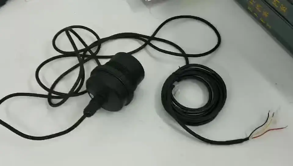 Ultrasonic water liquid level transmitter