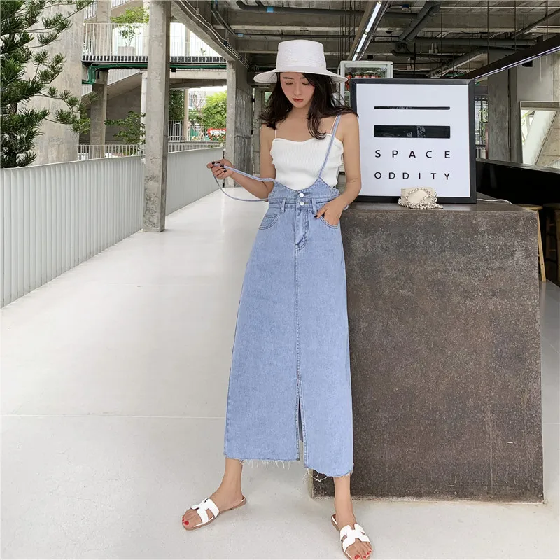 

2019 Photo Shoot Knitting Camisole + Medium-length Slit Denim Skirt
