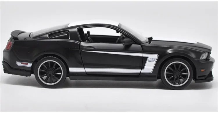 Изысканная серия 1:24 Ford BOSS 302 модель сплава, моделирование литья под давлением Расширенная коллекция и Подарочное украшение