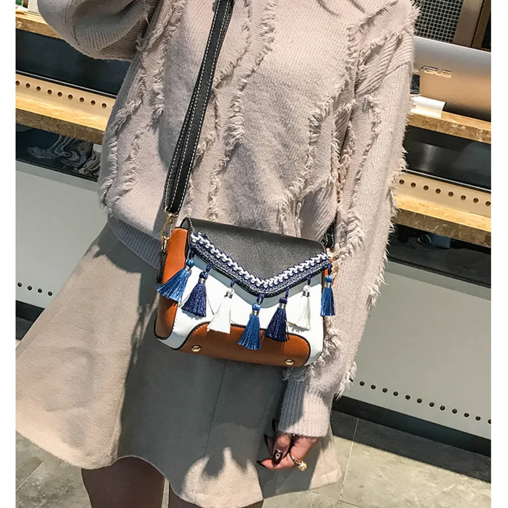 Vintage Women Weaving Tassel Shoulder Bag Messenger Bag Crossbody Bag Beach Bag Ethnic tassel shoulder Fashion messenger bag1104