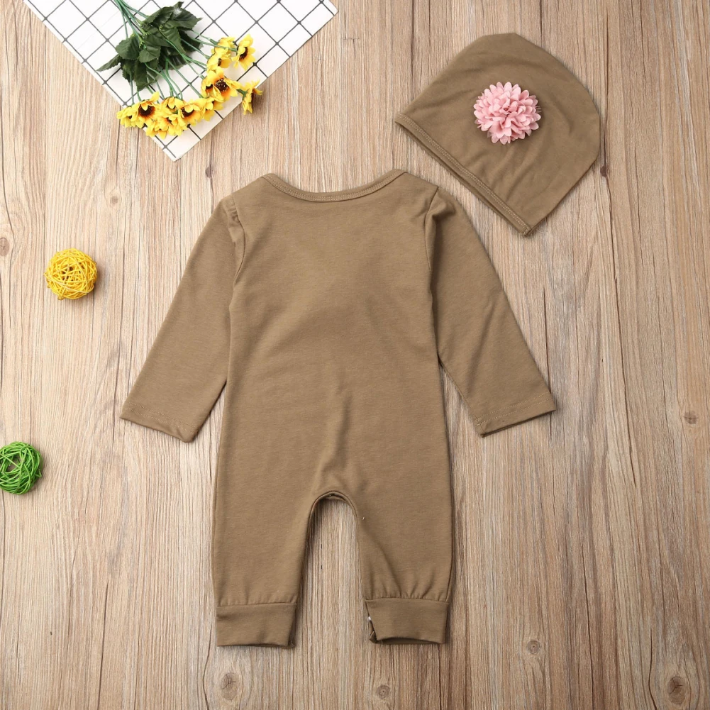 Комплект из 2 предметов; осенняя одежда с длинными рукавами для новорожденных девочек; комбинезон с объемным цветком; Розовая Осенняя шапка; Весенний комплект