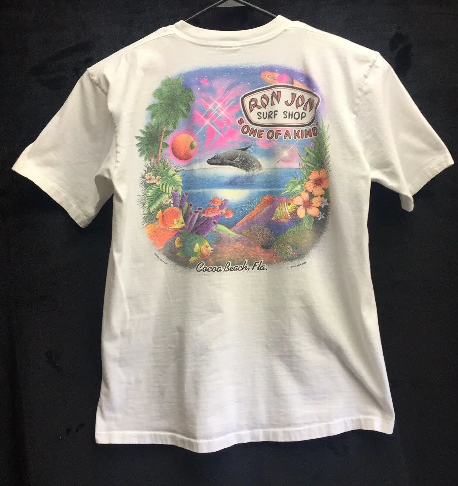 Vintage 1994 Ron Jon Surf Shop T Shirt Mens Sz L Space Whale Fish Rare Back pattern ，The front needs to be noted | Мужская одежда