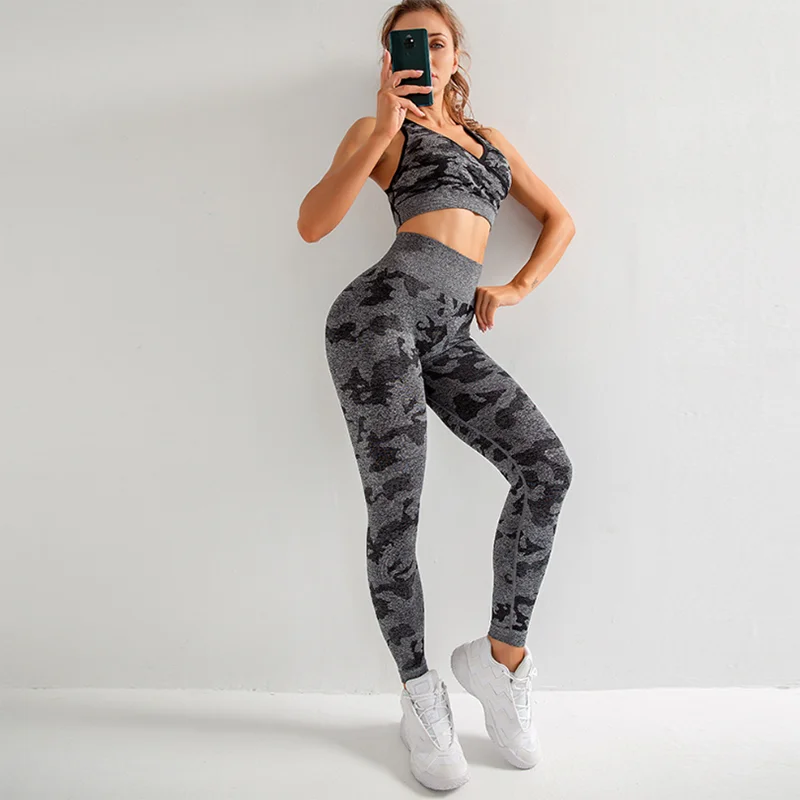 

Women Set Camouflage Sports Suits Fitness Sportswear Long Sleeve Crop Top Pants 3 Pcs Suit Seamless Knitting Women Yoga Set