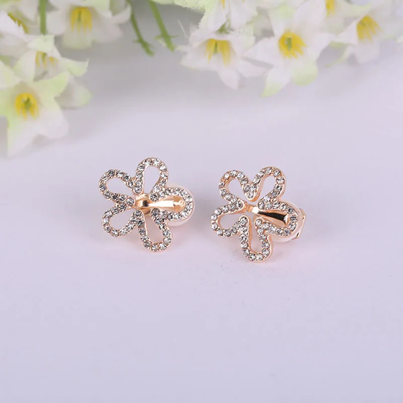 

Korea Style Five petals Shape Rhinestone Clip on Earrings Without Piercing for Girls Party No Hole Ear Clip
