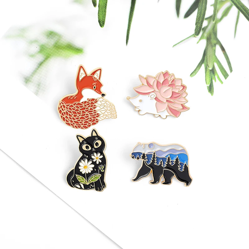 Waldgarten Emaille Pin Custom Fuchs Katze Bär Igel Broschen Tasche Anstecknadel Cartoon Tier Abzeichen Schmuck Geschenk für Kinder Freunde – Detail 3