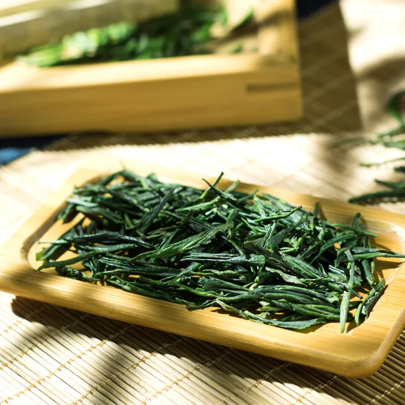 China New Spring Que She Green Tea Sparrow Tongue Tea Green Food for Health Care Lose Weight