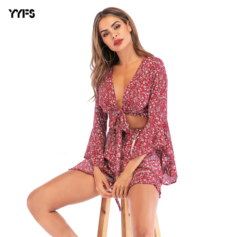 

Fashion Women Summer V-neck Chiffon Two Piece Set Floral Printing Flare Sleeve Bandage Top+shorts Sexy Red Suit
