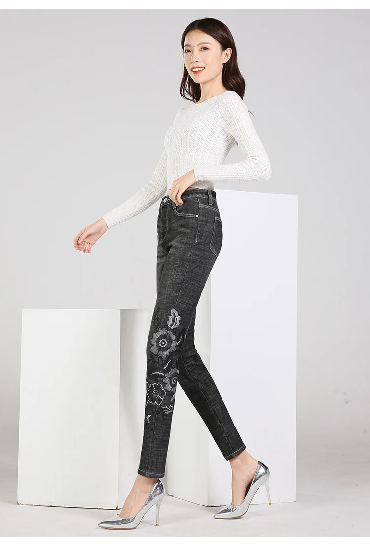 12350749254_528912256