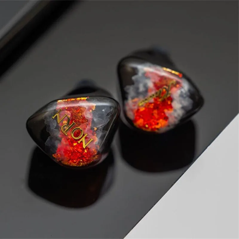 

Kinera Norn 1DD+4BA Driver HiFi Monitor Wired Headphones In Ear Music Earphones Gaming Earbuds Detachable Cable 2pin 0.78mm